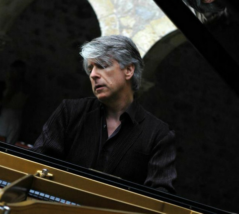 Presentación del pianista David Lively